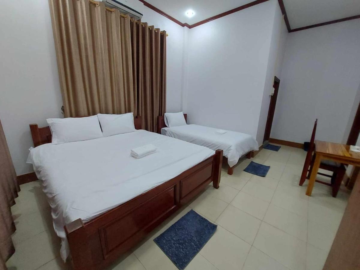 Inthavong Hotel/Guest House Vang Vieng Eksteriør bilde