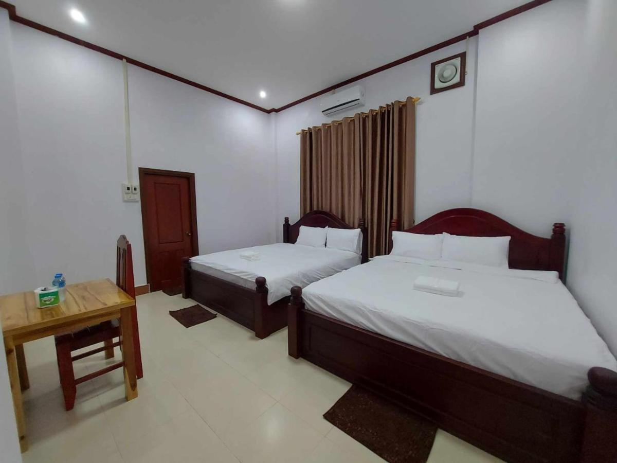 Inthavong Hotel/Guest House Vang Vieng Eksteriør bilde