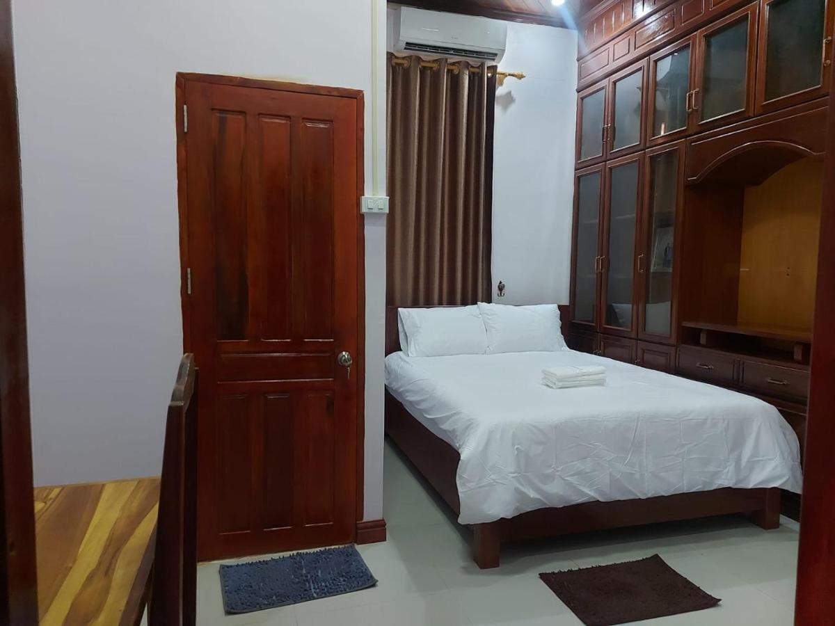 Inthavong Hotel/Guest House Vang Vieng Eksteriør bilde